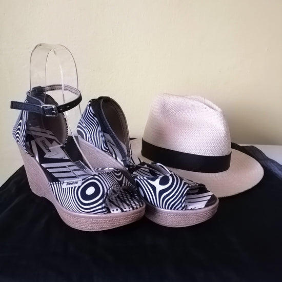 Shwezu Zebra Wedge